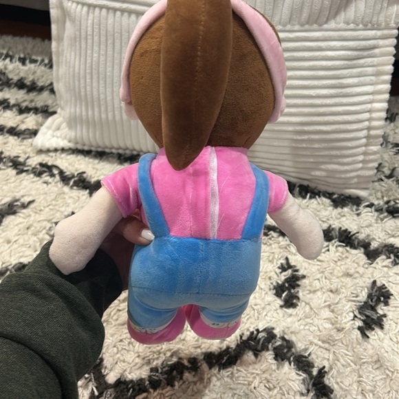 Ms Rachel NWOT Interactive Plush Doll - Picture 4 of 4